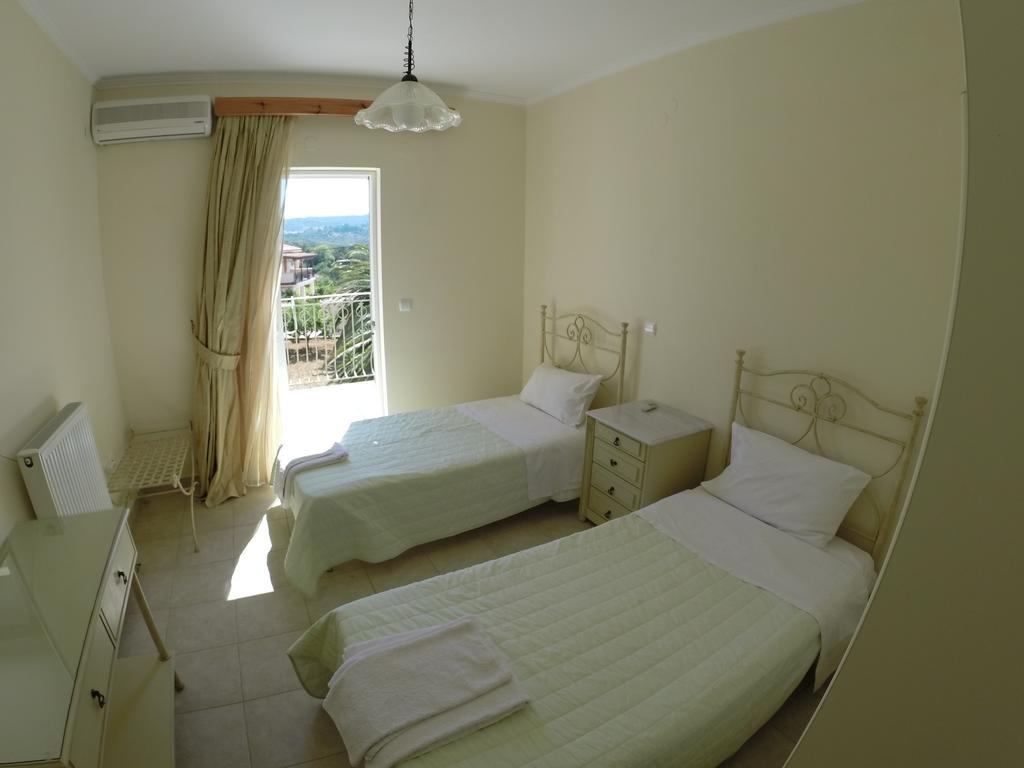 ארגוסטולי Irini'S Villa חדר תמונה