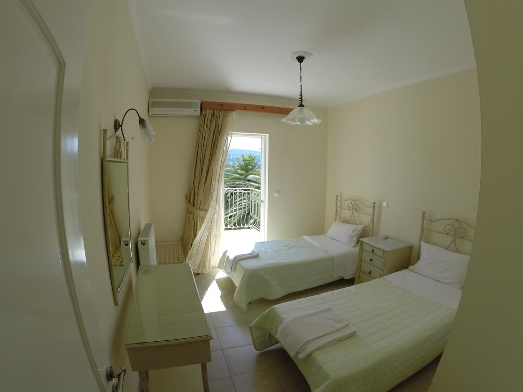 ארגוסטולי Irini'S Villa חדר תמונה